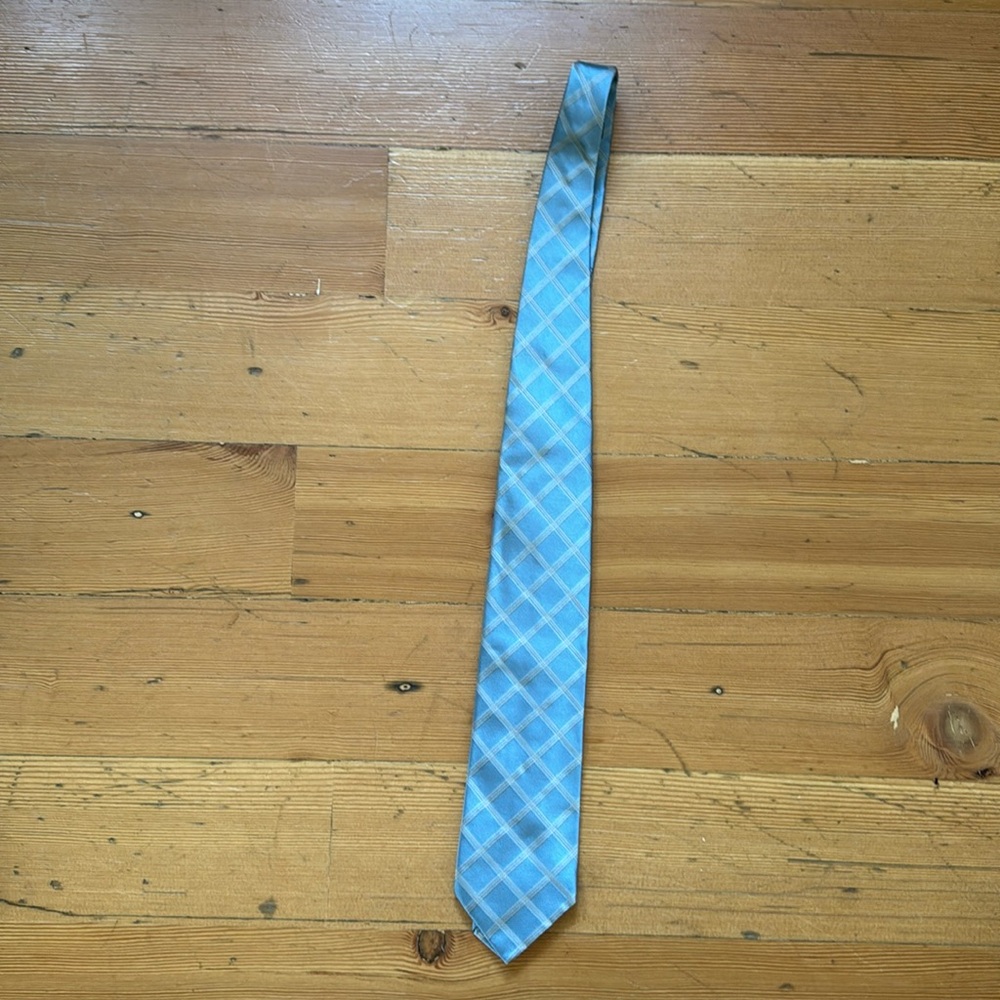 Burberry silk tie.